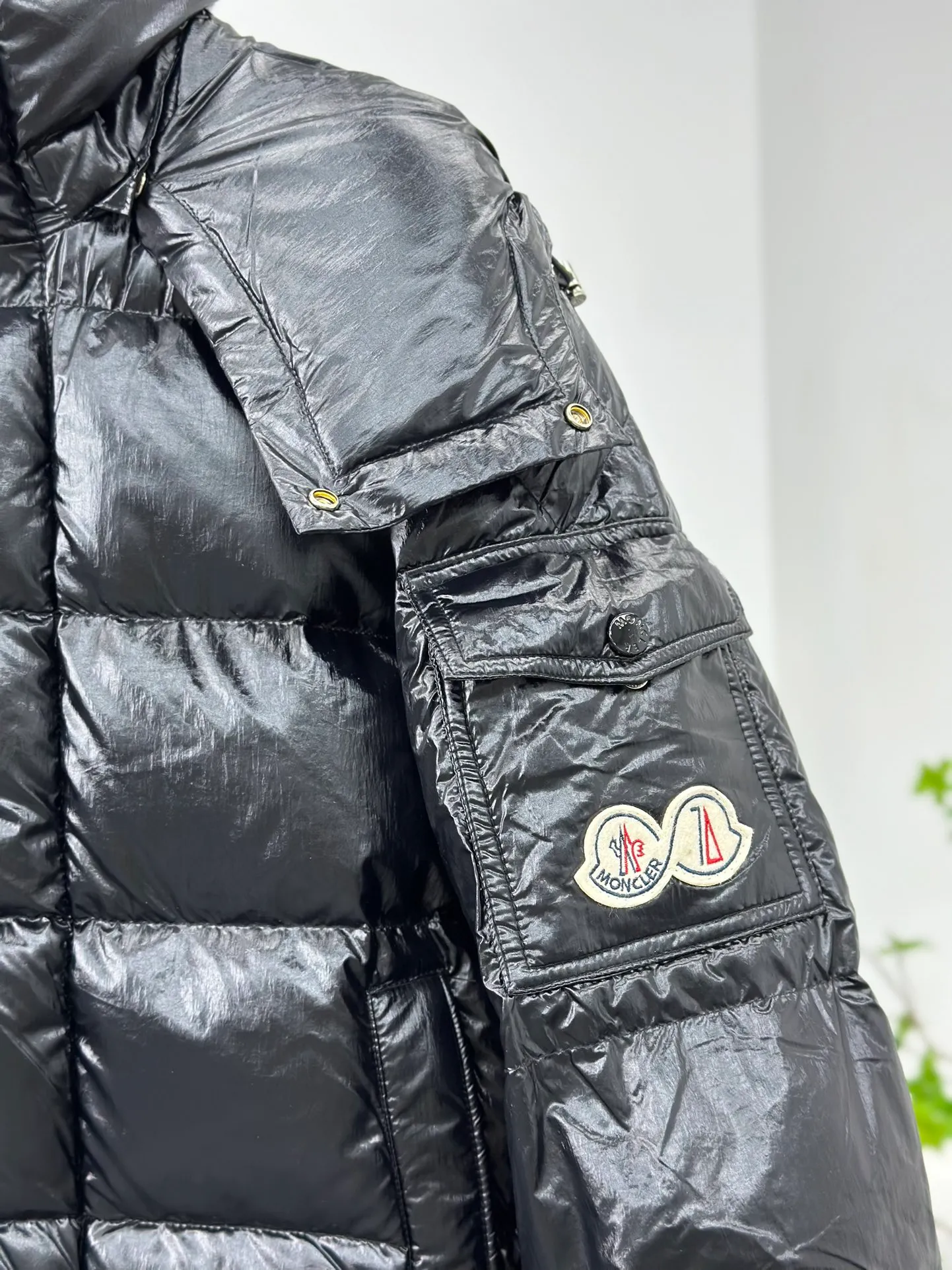 P390 Moncler/ 2026 70 、 。 DNA ， ， 。 Classic ， 、 。 Classic 70 。 Quality， 90 ，Premium Quality ， ，Black ！ Sizes M-3XL